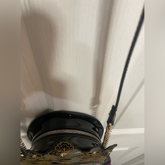 Betsey Johnson Kitsch crossbody sugar skull black - Picture 3 of 8